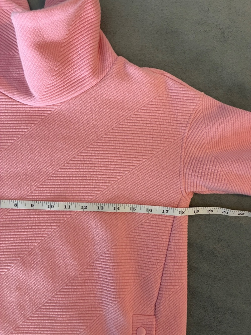 MASSIVE $10 SALE Joe Fresh Pink Turtleneck - Picture 6 of 8